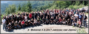 Společné foto z motosrazu